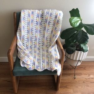 Crocheted Handmade Baby Blanket: Multicolor